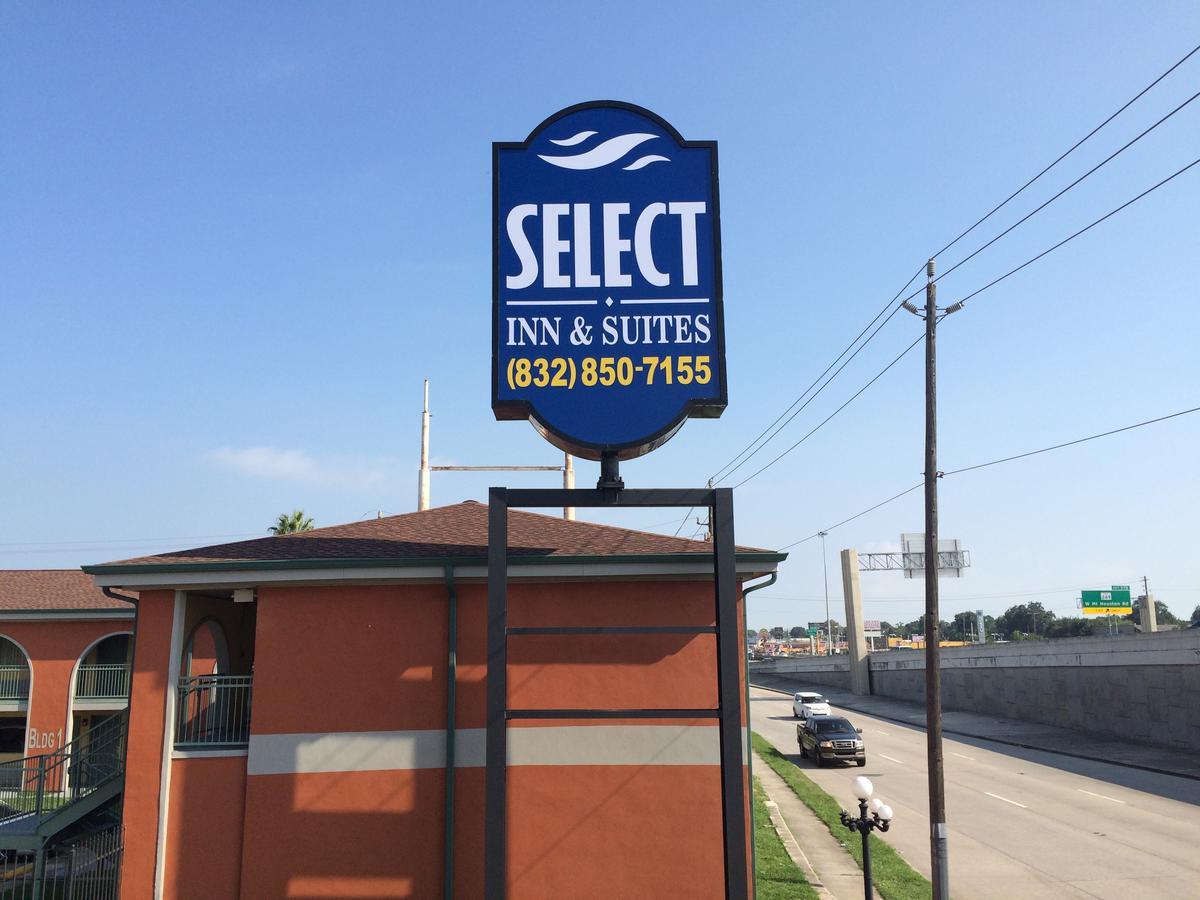 Select Inn And Suites Houston Exterior photo